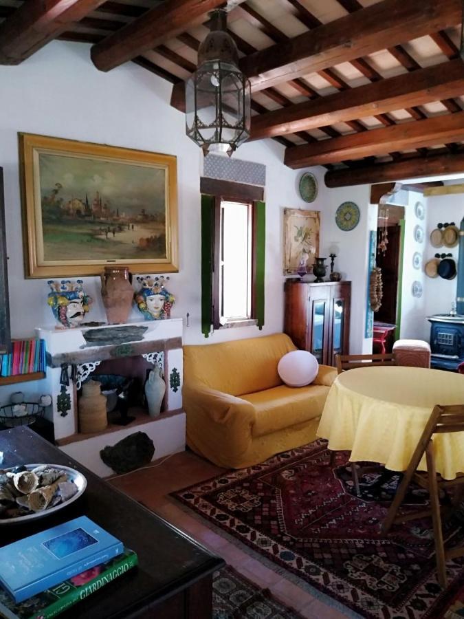 Il Corbezzolo Suite Appartament Castelluzzo Exterior photo